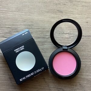 New MAC Cosmetics Powder Blush in Pink Swoon